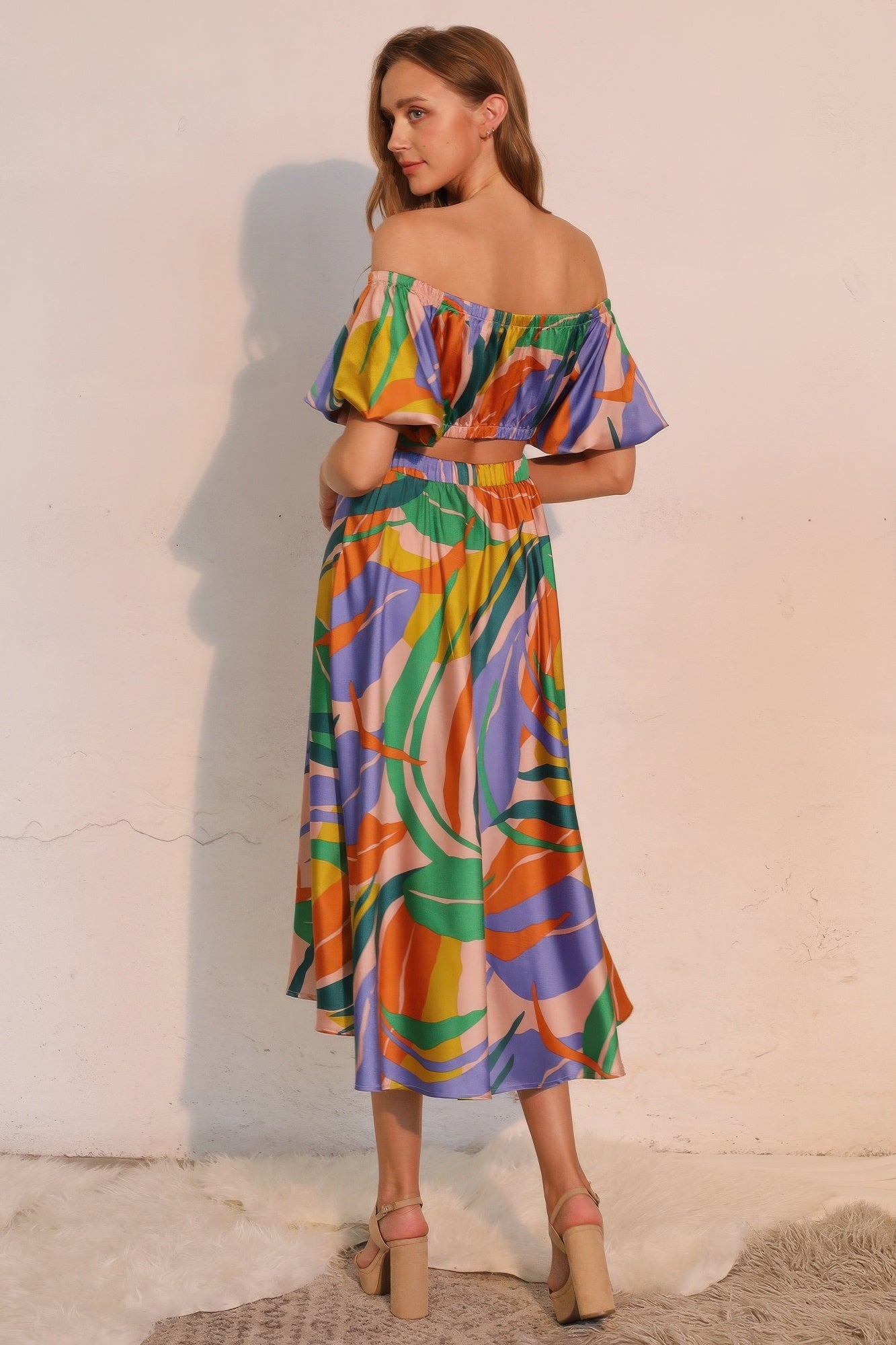 Isla Tropical Satin Bubble Sleeve Crop Top